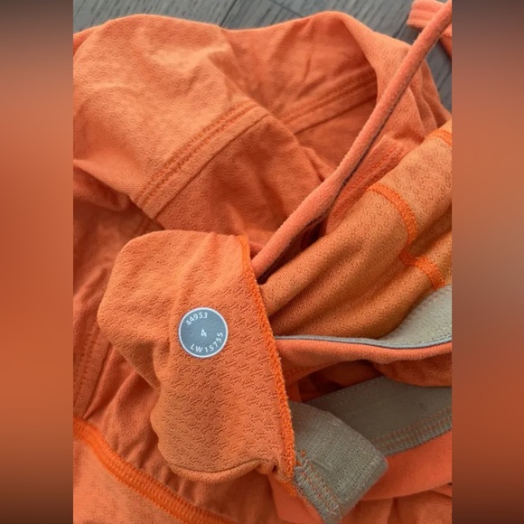 Lululemon no limit tank top - Picture 6 of 6